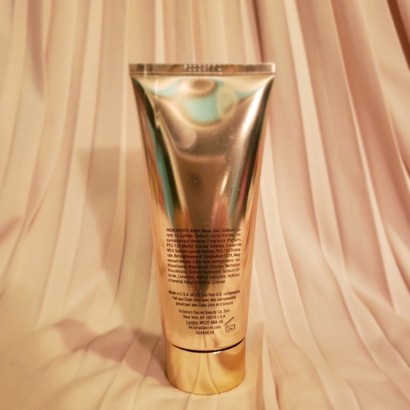 *** SOLD VS Bombshell Seduction Fragrance Wash - Picture 2 of 2